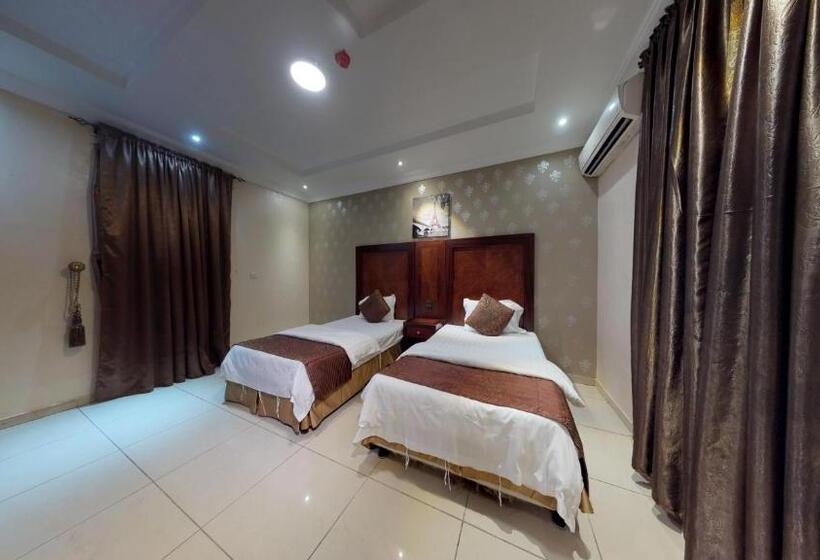 דירת שני חדרים, Happy Beach Basateen