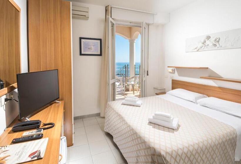 اتاق استاندارد با چشم‌انداز دریا, Continental