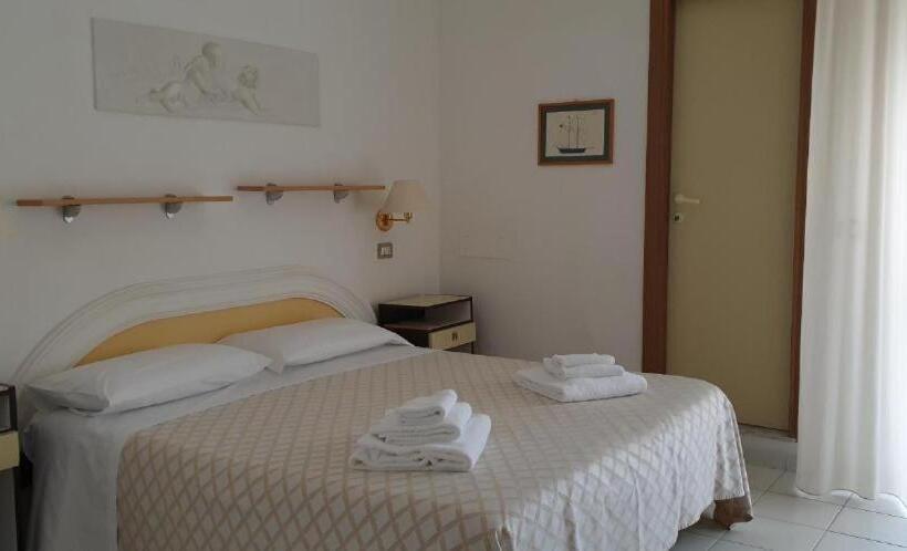 اتاق استاندارد با چشم‌انداز دریا, Continental