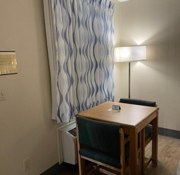 חדר סטנדרט שתי מיטות זוגיות, Days Inn By Wyndham Lexington