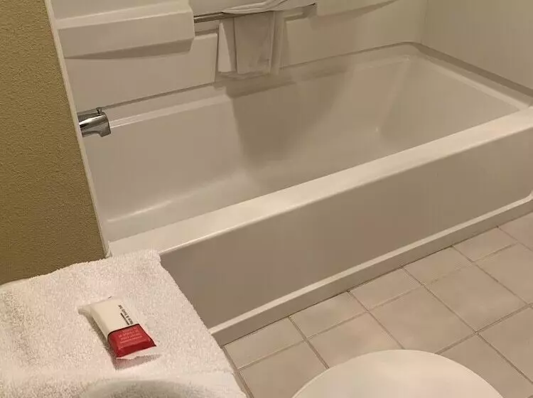 ２ダブルベッドのスタンダードルーム, Days Inn By Wyndham Ocean Shores