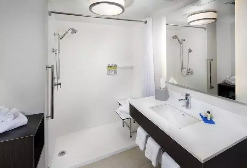 ２ダブルベッドのスタンダードルーム, Holiday Inn Express Middlesboro, An Ihg