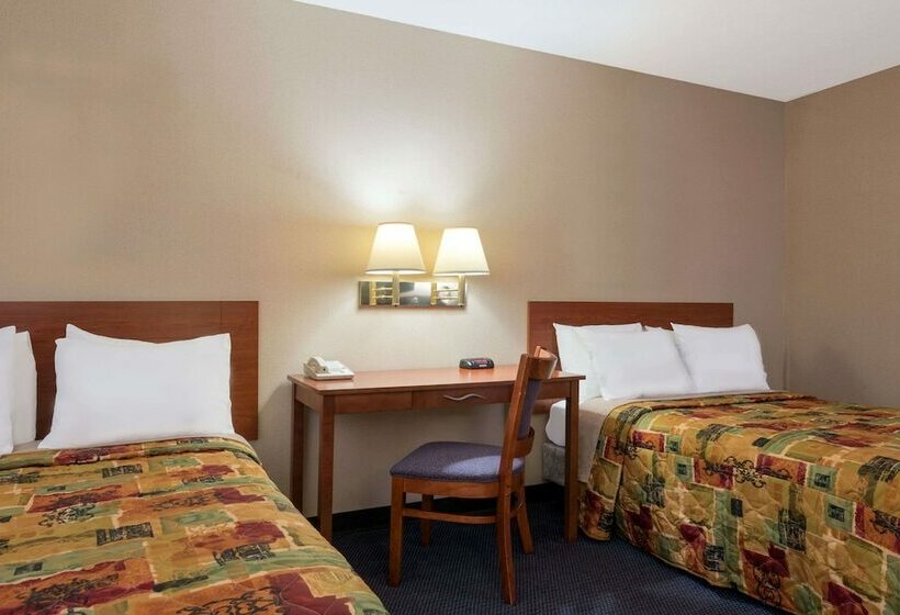 Номер Стандарт 2 Двуспальные Кровати, Knights Inn Elizabethtown