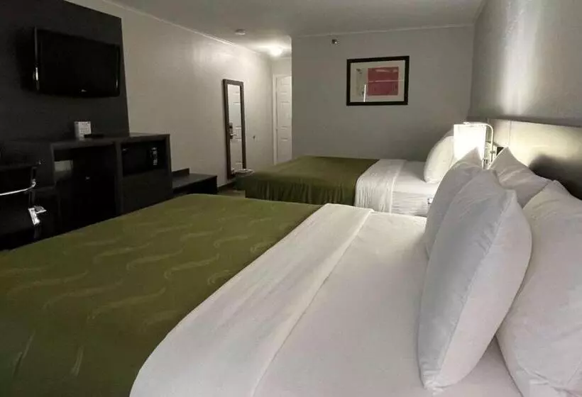 Standard-huone, Quality Inn Merrimack  Nashua