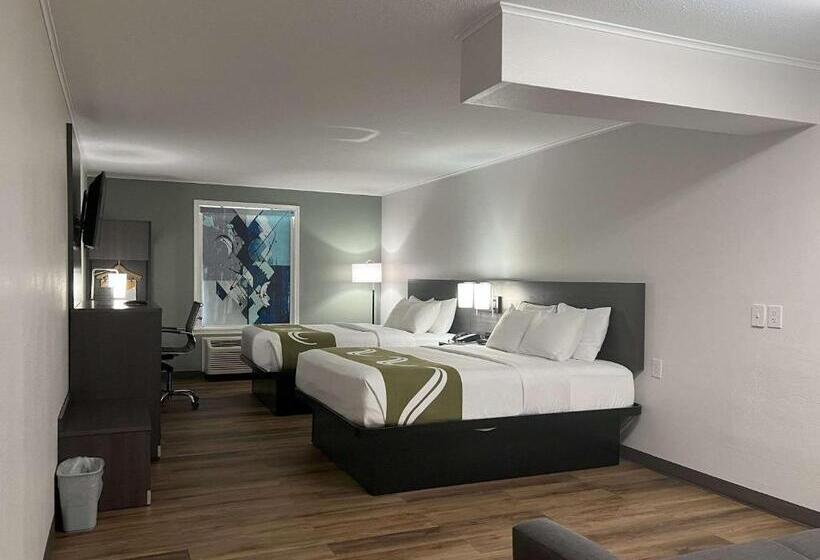 Люкс, Quality Inn Merrimack  Nashua