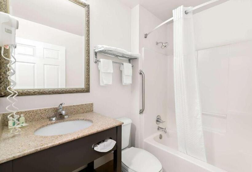 Стандартный Номер Кровать Кинг, Quality Inn Merrimack  Nashua