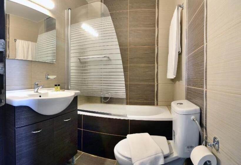 شقة كومفورت 3 غرف نوم, Carisa Maleme