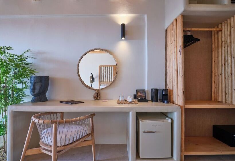 Suite with Pool, Mythic Paros , Adults Only