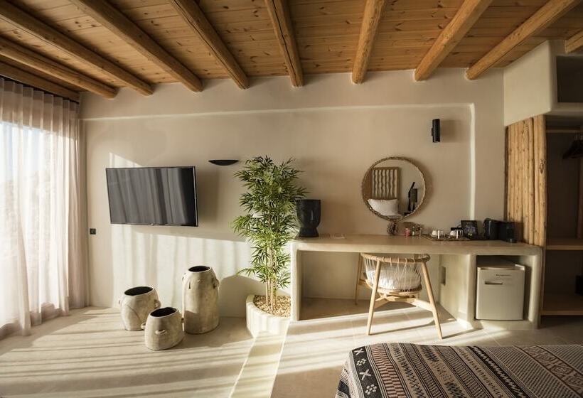 Suite with Pool, Mythic Paros , Adults Only