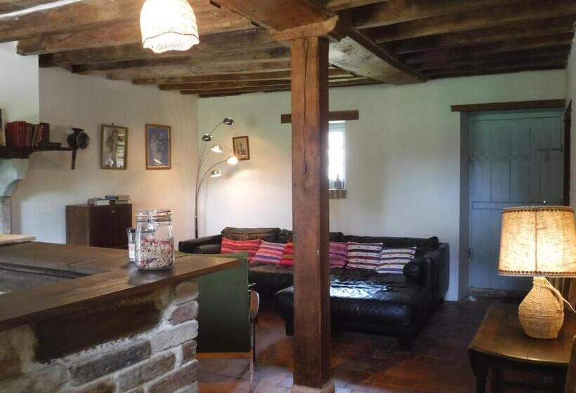 إستديو عائلى, Les Chambres De Troussay