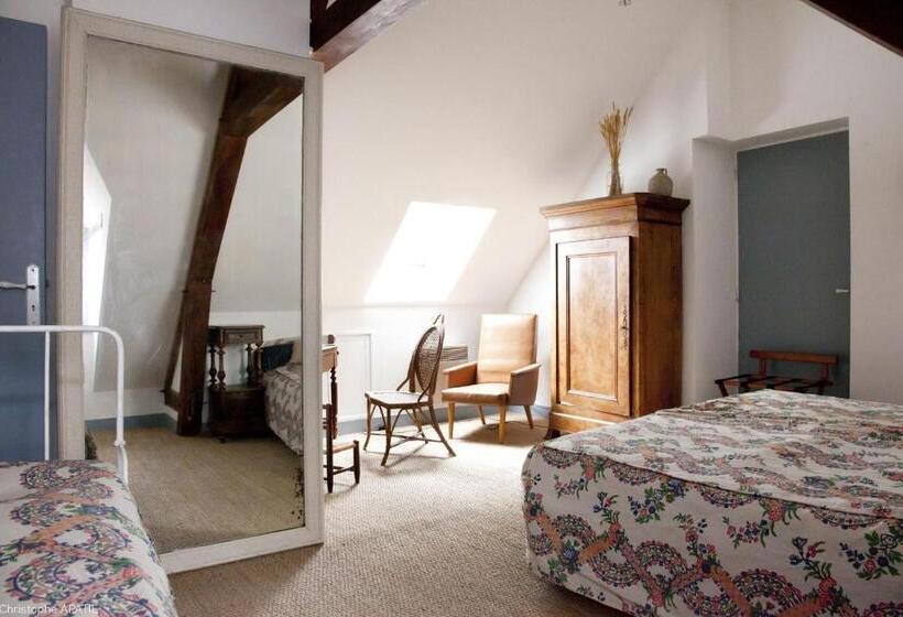 إستديو عائلى, Les Chambres De Troussay