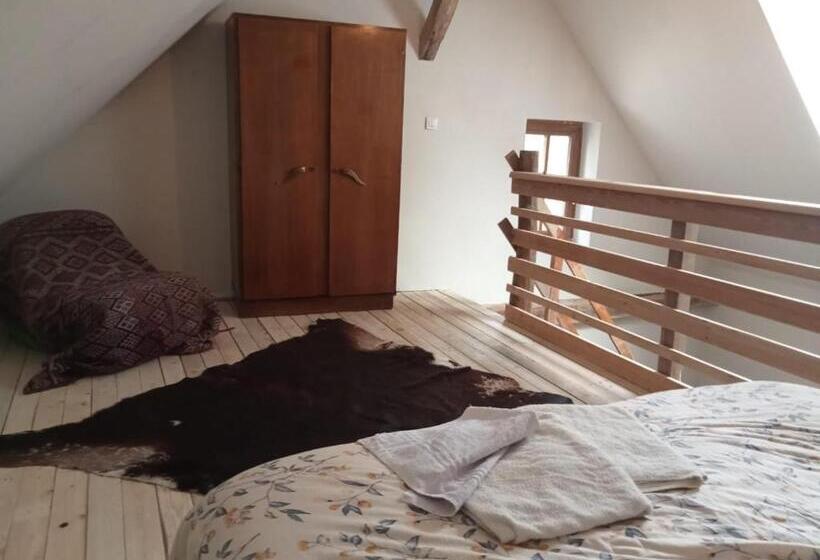 منزل غرفة نوم واحدة, Les Chambres De Troussay