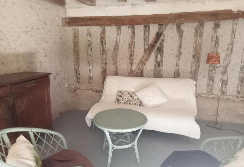 منزل غرفة نوم واحدة, Les Chambres De Troussay