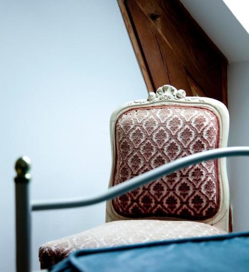 إستديو عائلى, Les Chambres De Troussay