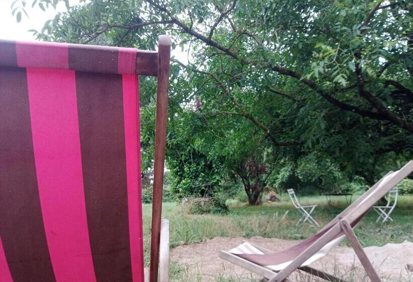 منزل غرفة نوم واحدة, Les Chambres De Troussay