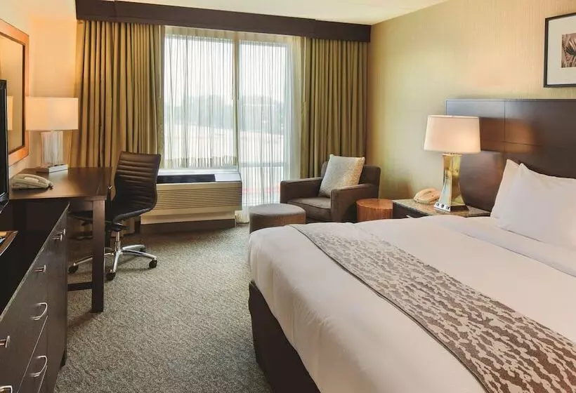 اتاق لوکس, Doubletree By Hilton Hotel Boston Bayside