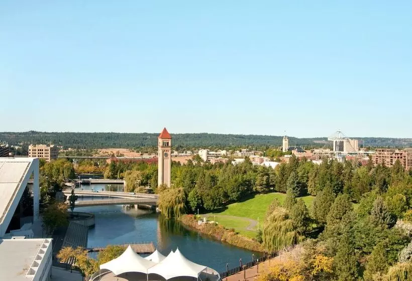 ２ダブルベッドのスタンダードルーム, Doubletree By Hilton  Spokane City Center