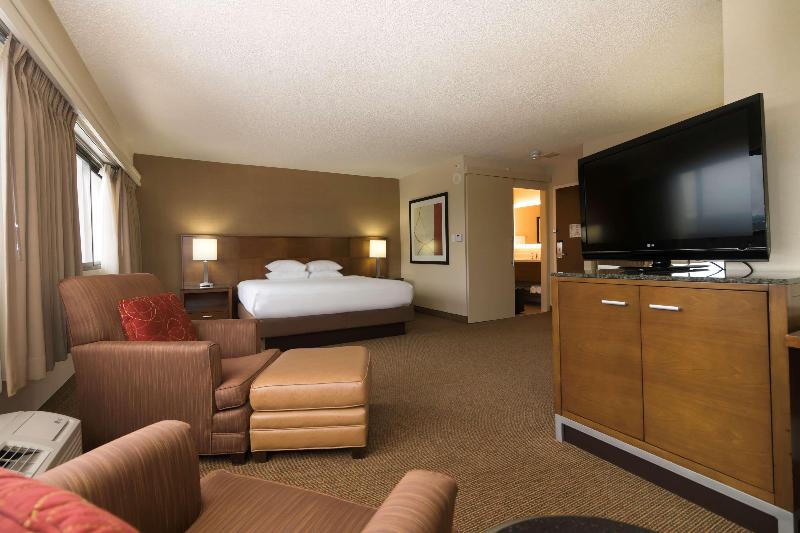 스탠다드 룸 킹사이즈 침대, Doubletree By Hilton  Spokane City Center