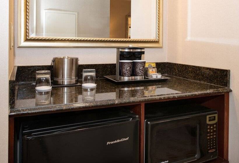 Президентский Люкс, Doubletree Suites By Hilton Hotel Philadelphia West