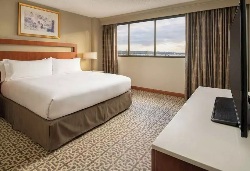 سوئیت 2 خوابه, Doubletree Suites By Hilton Seattle Airport  Southcenter
