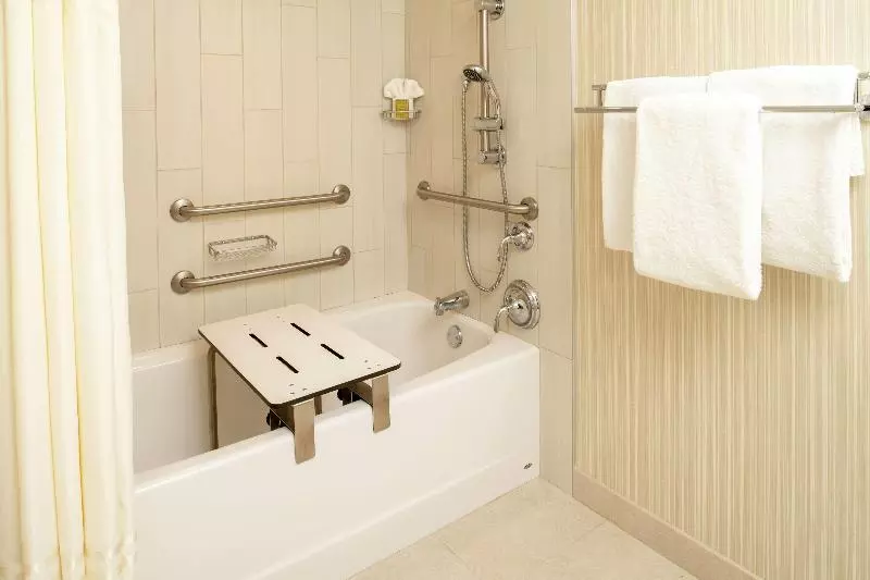 سوییت, Doubletree Suites By Hilton Seattle Airport  Southcenter