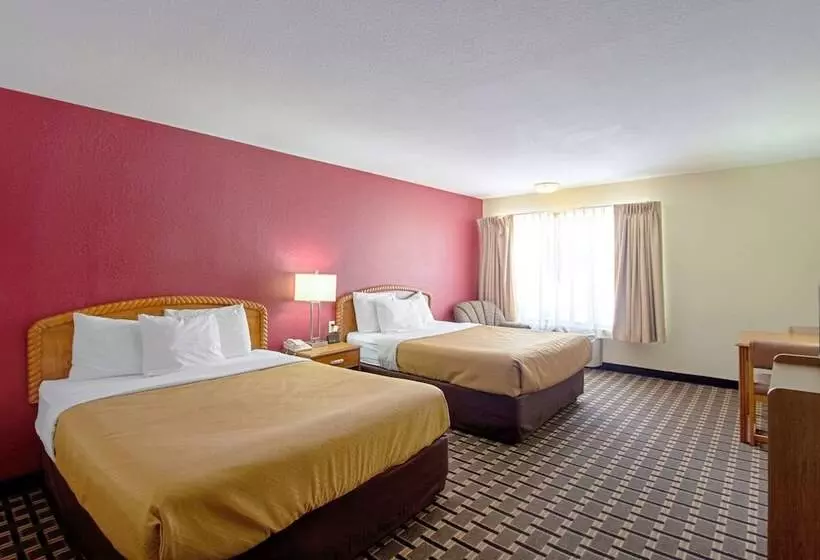 سوییت, Econo Lodge Inn & Suites