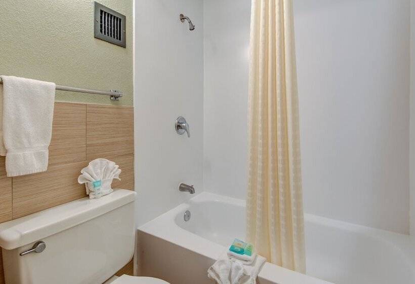 חדר סטנדרט עם מיטת קינג, Glenstone Lodge