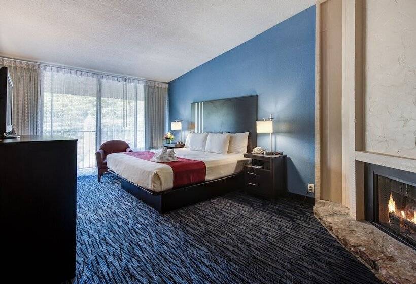 חדר סטנדרט עם מיטת קינג, Glenstone Lodge