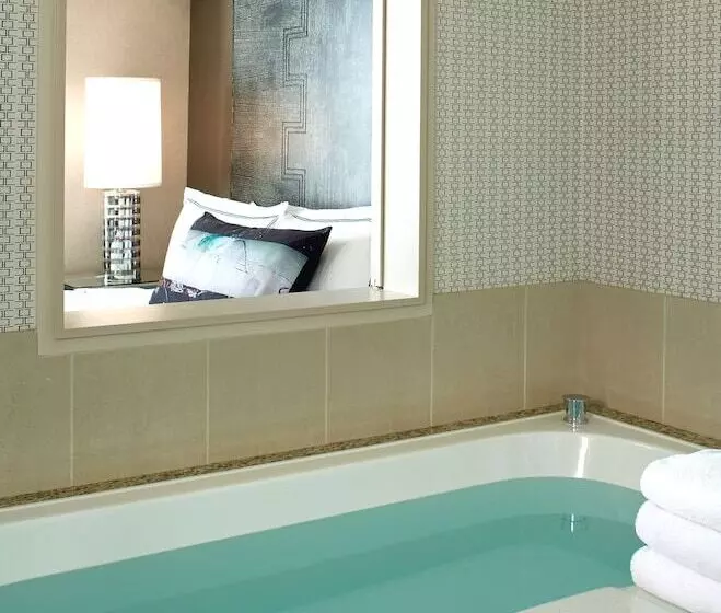 景色の見えるスイートルーム, Kimpton Hotel Palomar Los Angeles Beverly Hills, An Ihg