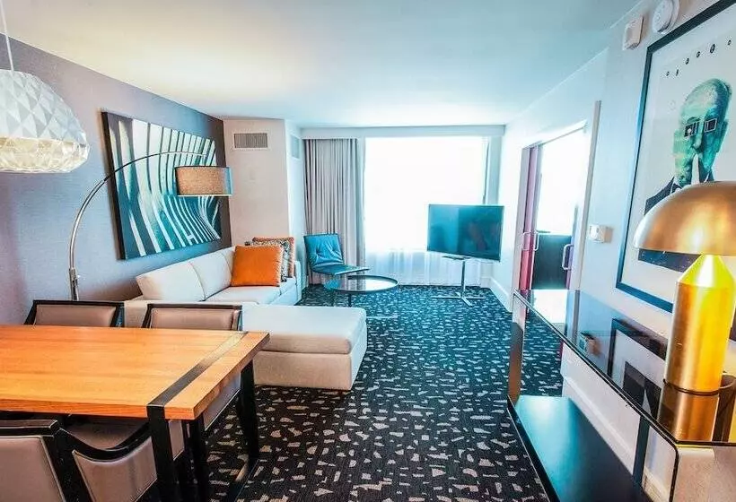 景色の見えるスイートルーム, Kimpton Hotel Palomar Los Angeles Beverly Hills, An Ihg
