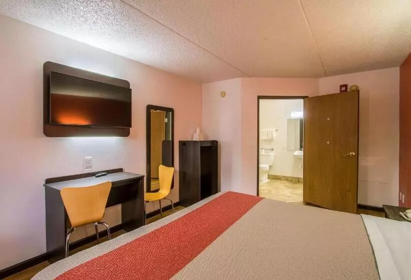 キングサイズベッドのスタンダードルーム, Motel 6 Ashland, Oh