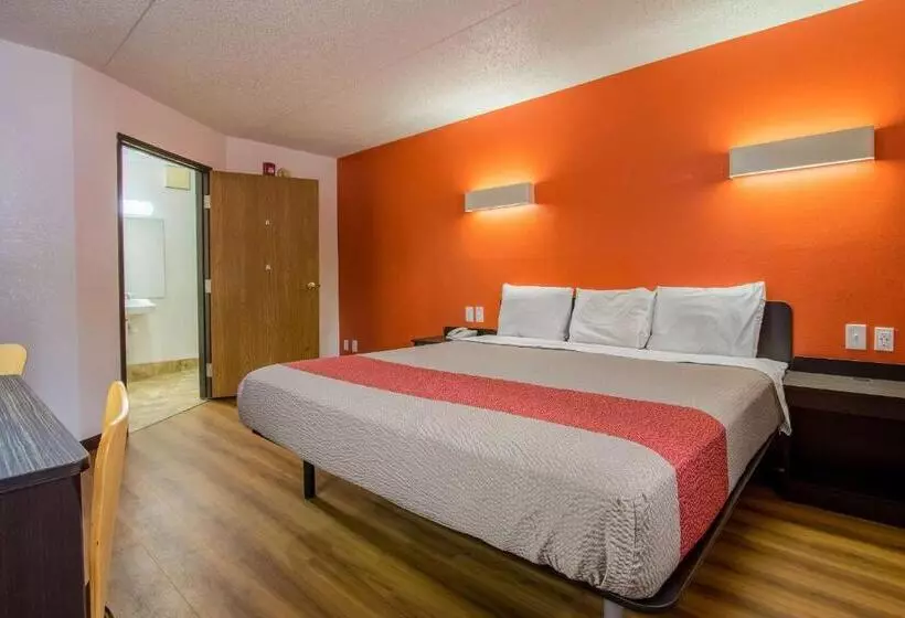 キングサイズベッドのスタンダードルーム, Motel 6 Ashland, Oh
