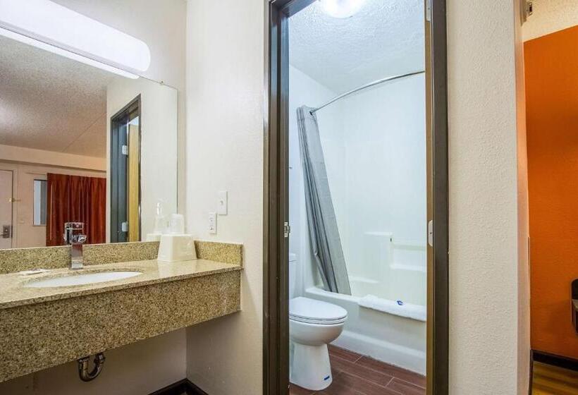 חדר סטנדרט עם מיטת קינג, Motel 6 Ashland, Oh