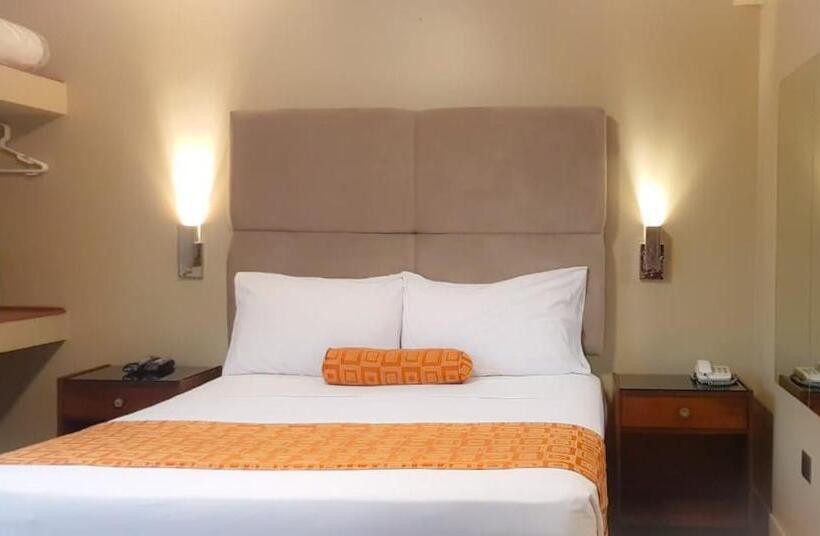 اتاق سوپریور, Hostal Lince