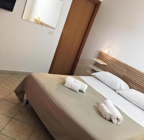 חדר סטנדרט, Due Pini Conte