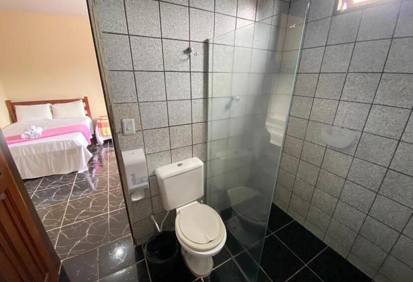 חדר סטנדרט לארבעה, Pousada Alto Da Praia