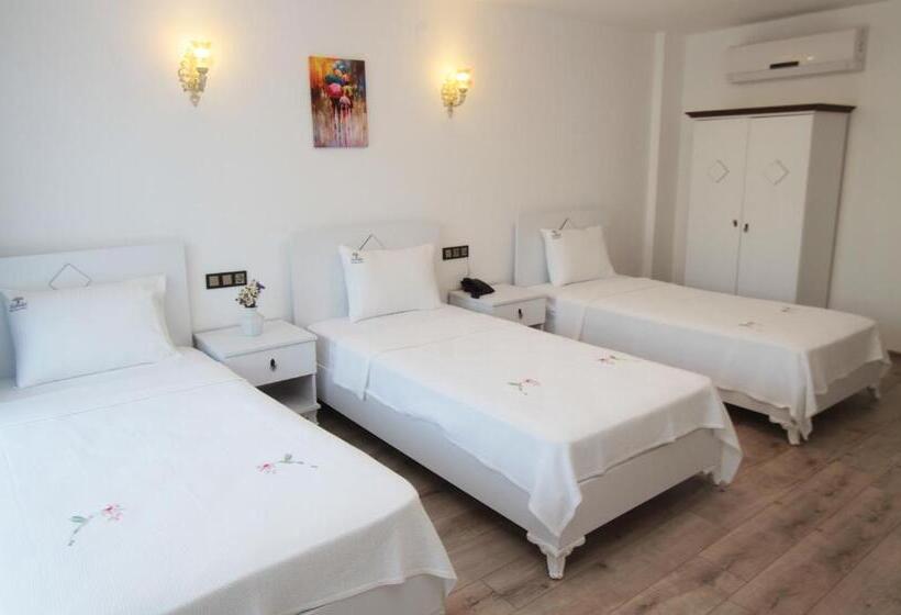 اتاق استاندارد سه نفره, Duman Boutique Hotel Cesme