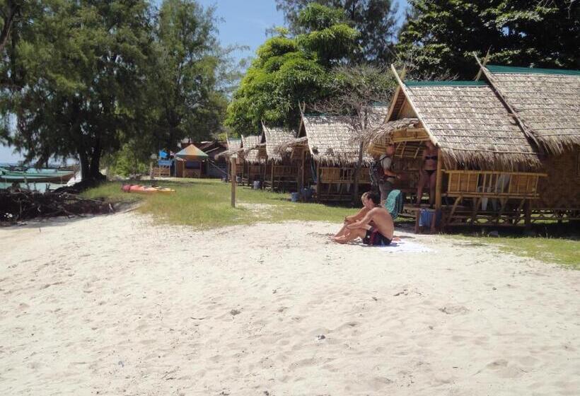 スタンダードバンガロー, Varin Village Koh Lipe