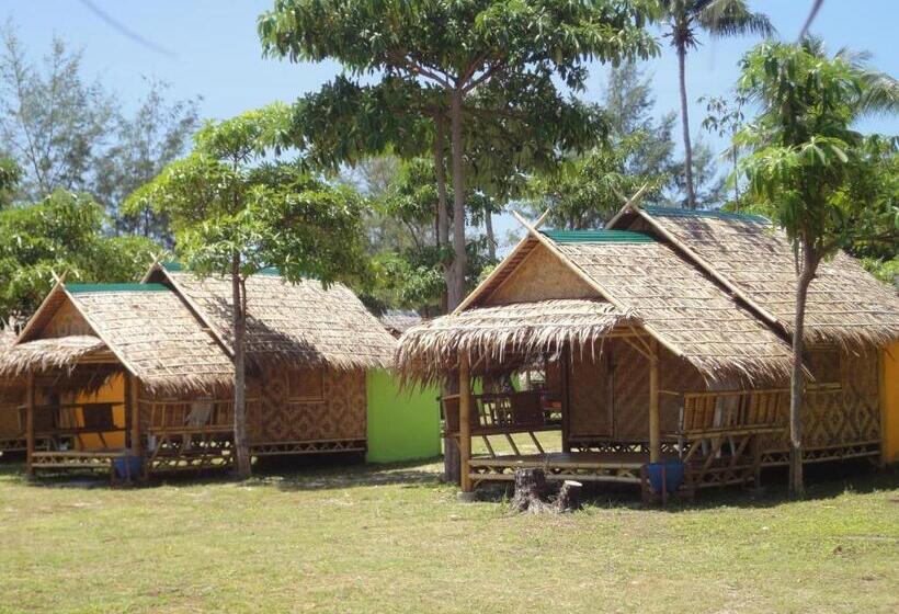 ガーデンビューのスタンダードバンガロー, Varin Village Koh Lipe