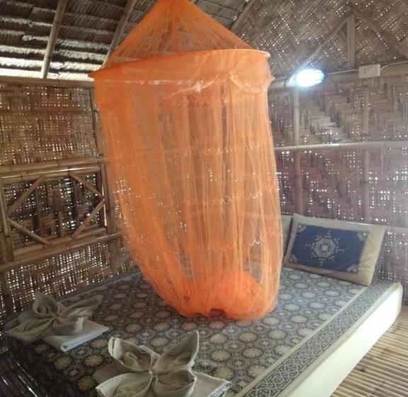 デラックスバンガロー, Varin Village Koh Lipe