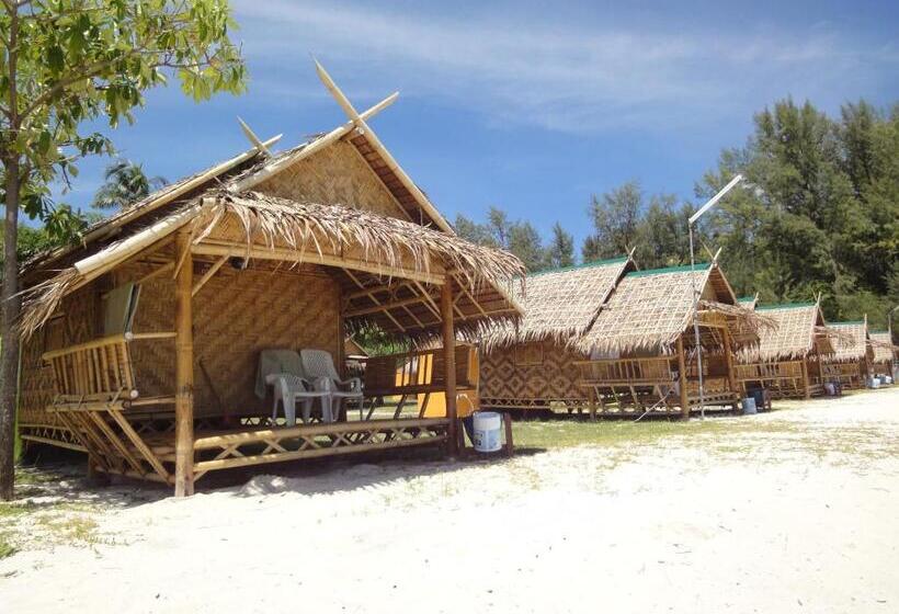 スタンダードバンガロー, Varin Village Koh Lipe