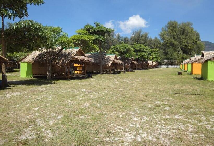 بنجلو قياسى مطلّ علي الحديقة, Varin Village Koh Lipe
