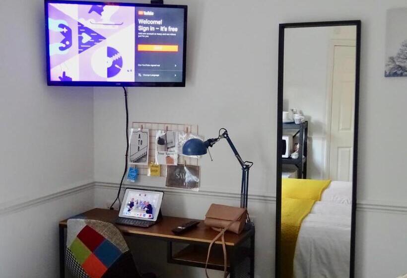 غرفة قياسية, Reading Serviced Rooms