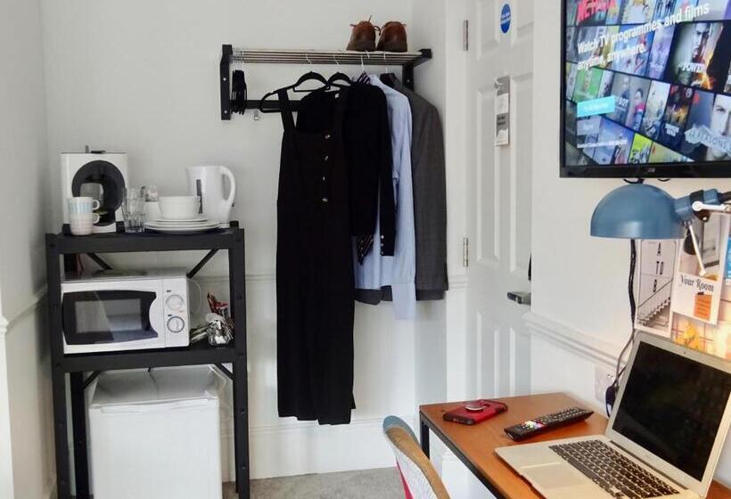 غرفة قياسية, Reading Serviced Rooms