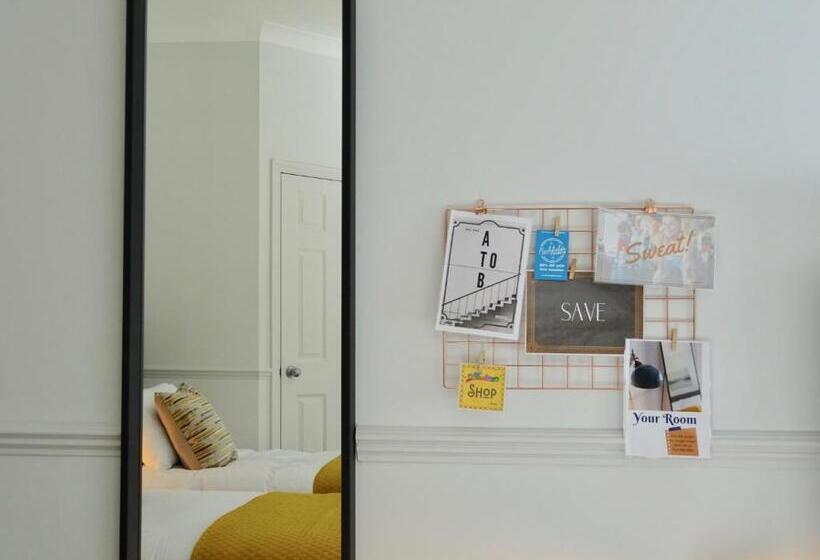 غرفة قياسية ثلاثية, Reading Serviced Rooms