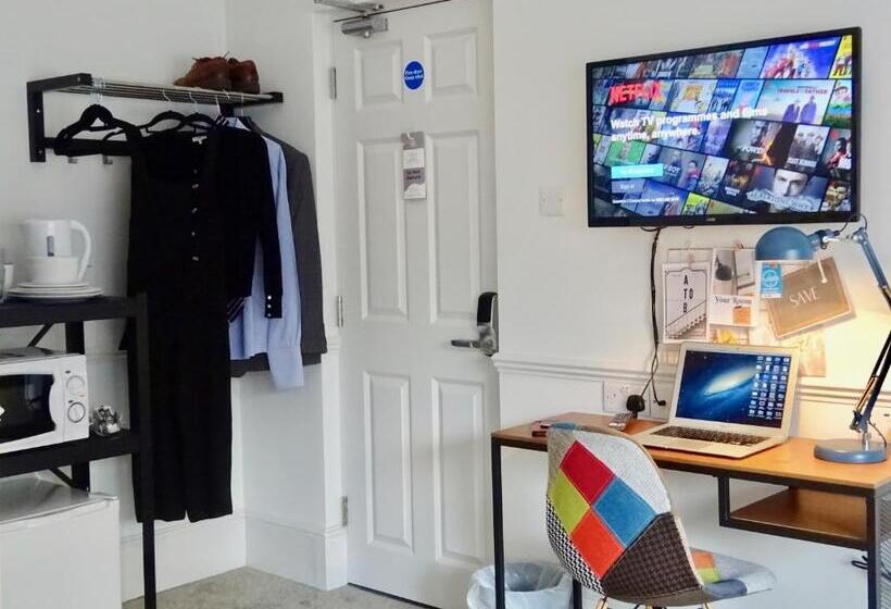 غرفة قياسية, Reading Serviced Rooms