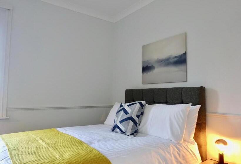 اتاق استاندارد, Reading Serviced Rooms