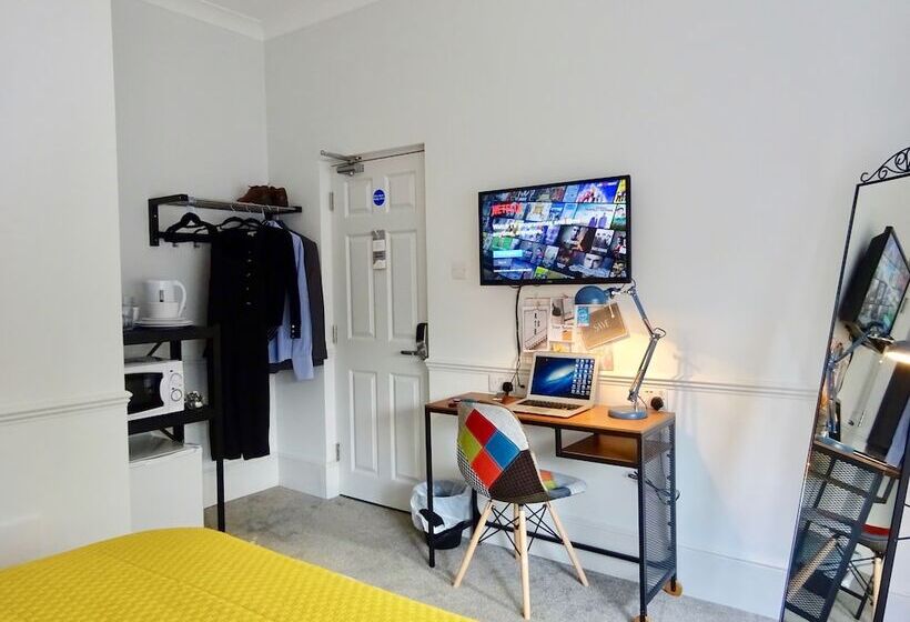 غرفة قياسية, Reading Serviced Rooms