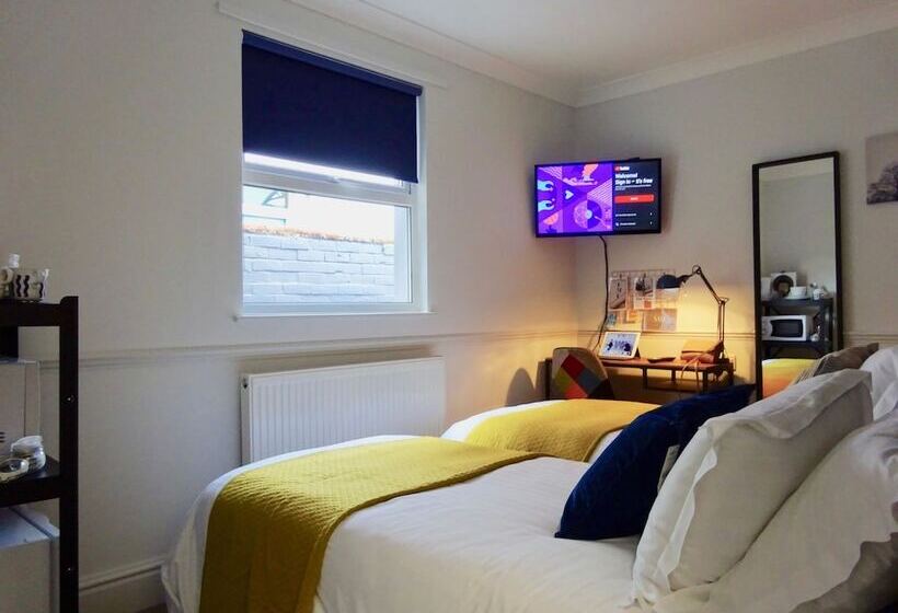 غرفة قياسية, Reading Serviced Rooms