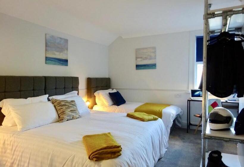 إستوديو قياسى, Reading Serviced Rooms